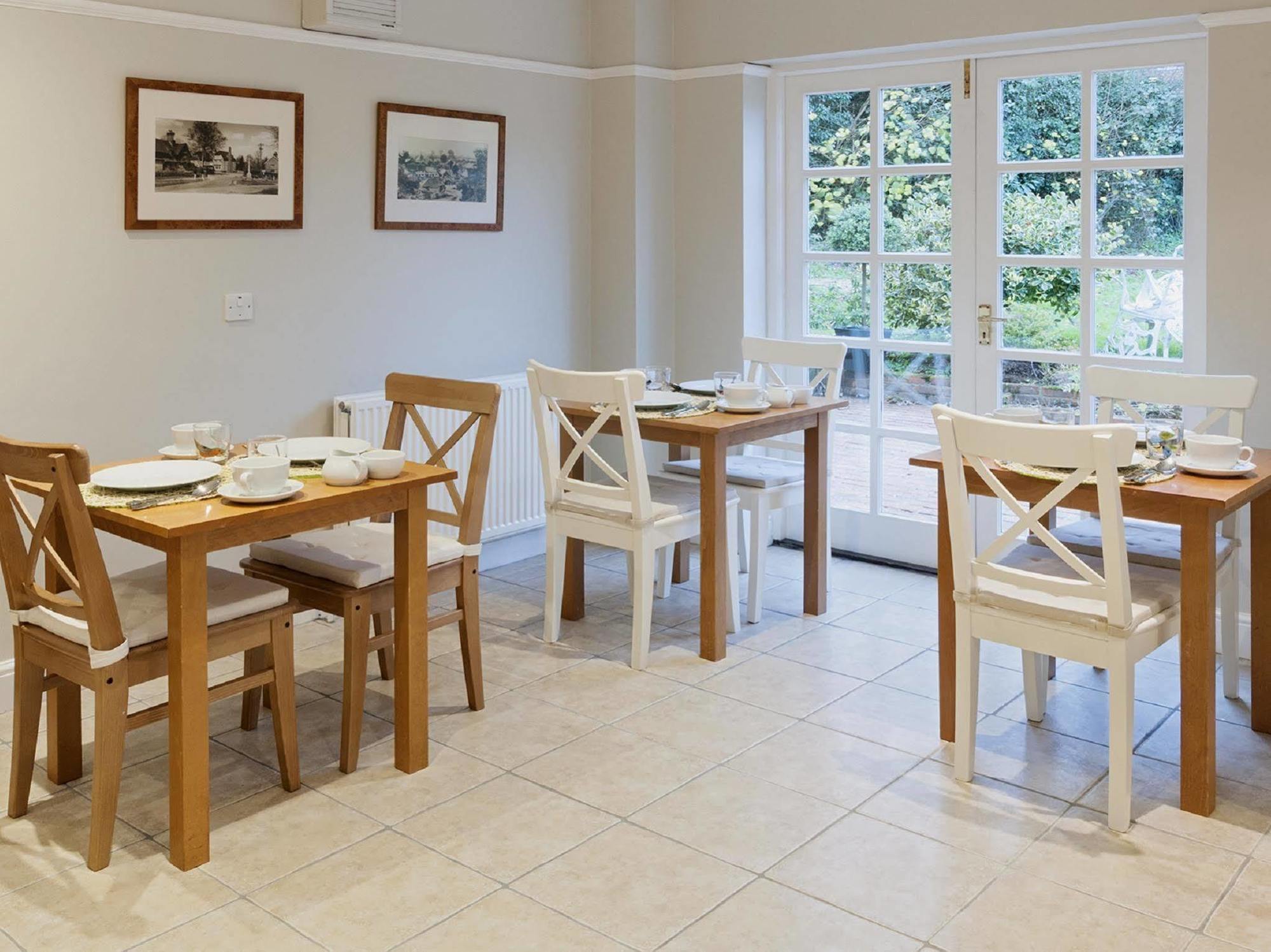 Peaslake Hurtwood Hotel מראה חיצוני תמונה